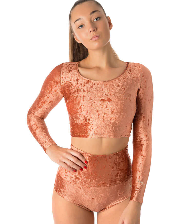 Velvet crop top Pavi | Sametový sportovní crop top | Color: bronze velvet | Gymnastics crop top | Long Sleeve | Dragonfly Clothing and Yoga Wear