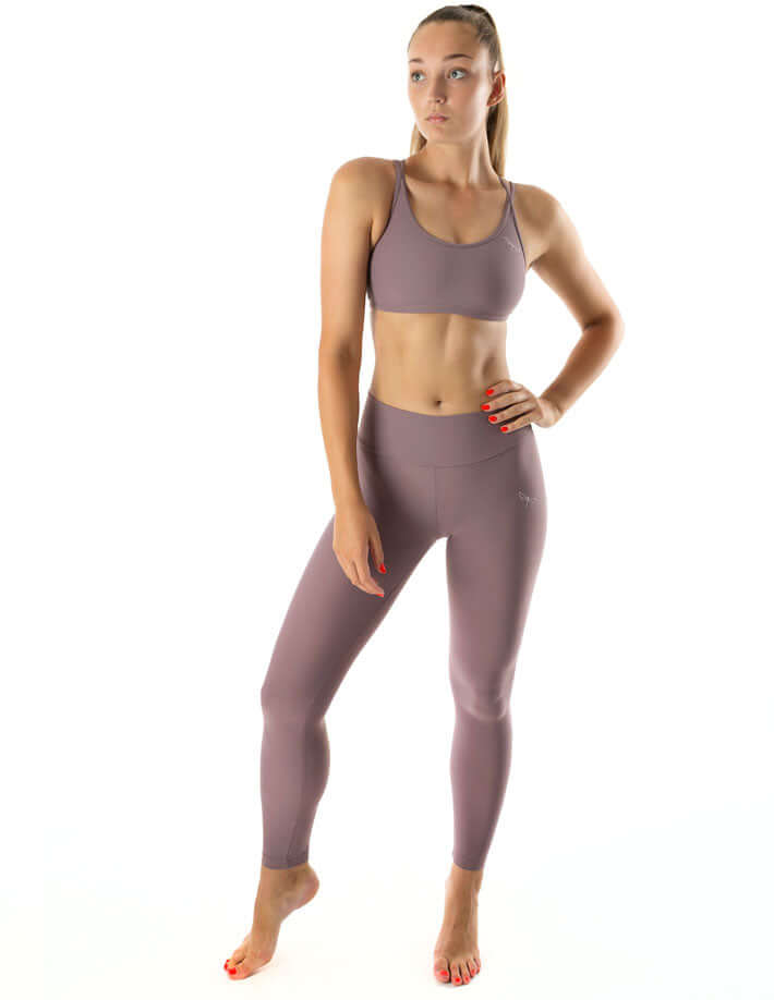 Sportovní legíny na cvičení Adriana v elegantním designu, elastické a pohodlné pro cvičení.