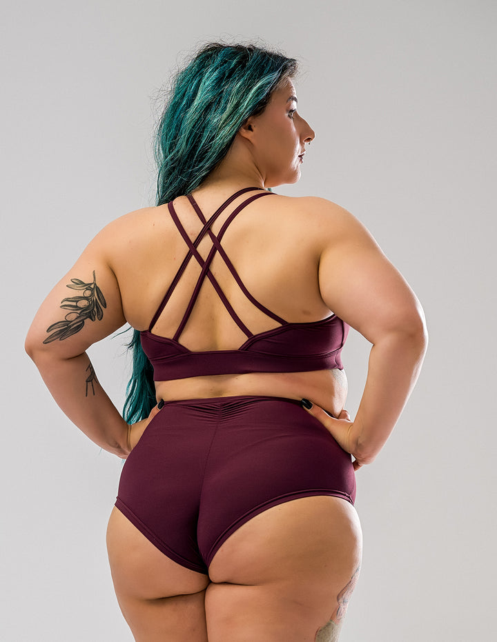 Lola | plum | 2026-09-30 | 03